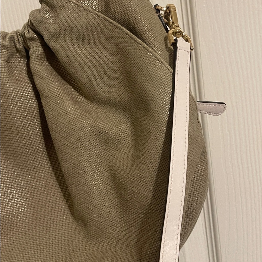 Michael Kors   Hobo Bag with white handle - Picture 5 of 16